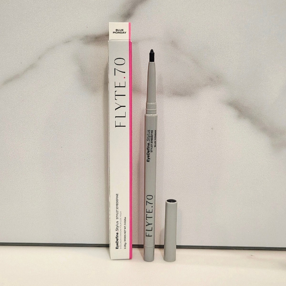 Flyte 70 EyeDefine Stylus Eyeliner Crayon In Blue Monday (Indigo-Infused Ebony)